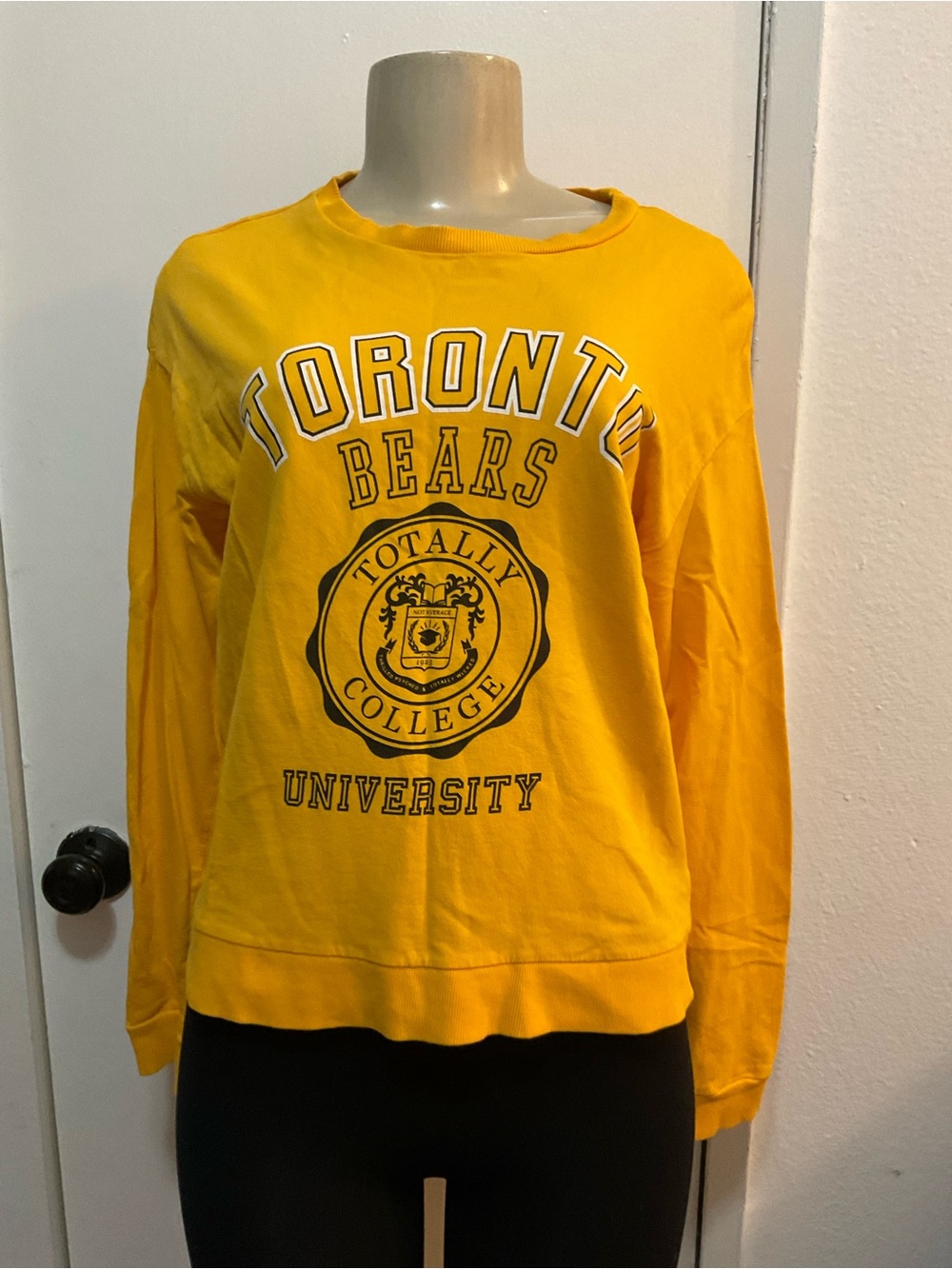 Divided women’s Yellow Toronto Bears long sleeve Top size S